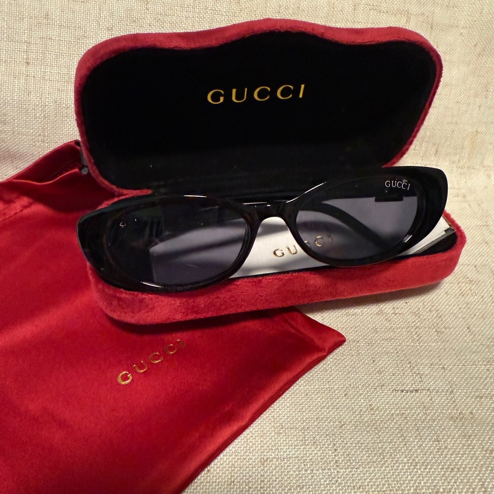 Gucci Black Sunglasses